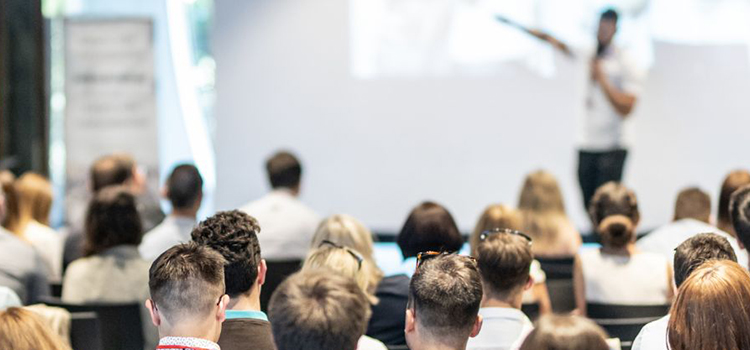 How to Choose Between Online & In-Person CME